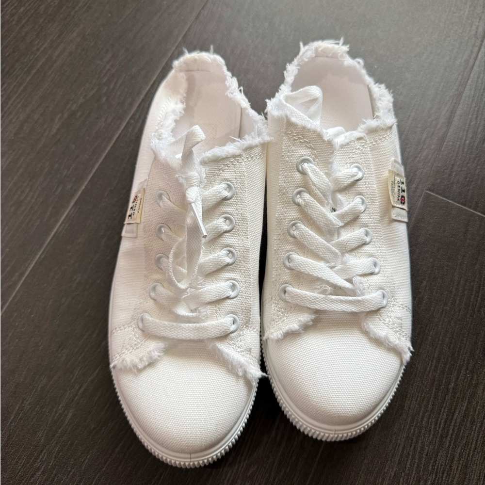 Women's White Canvas Sneakers 8.5